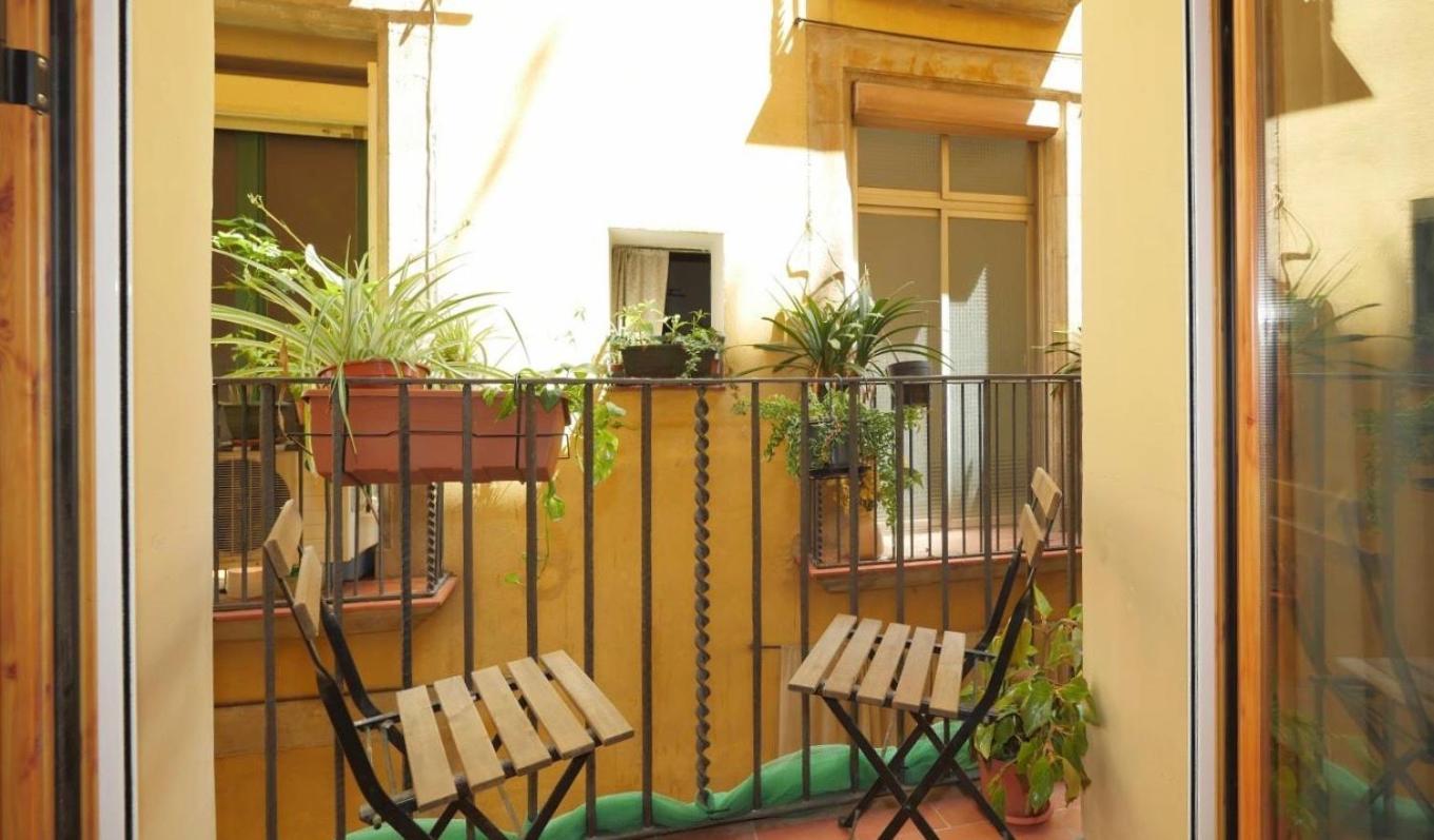Unique Living Born Apartments & Studios برشلونة المظهر الخارجي الصورة